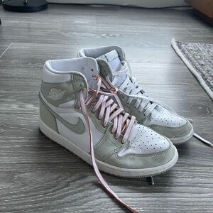 Jordan 1 Retro High OG - Seafoam Women’s